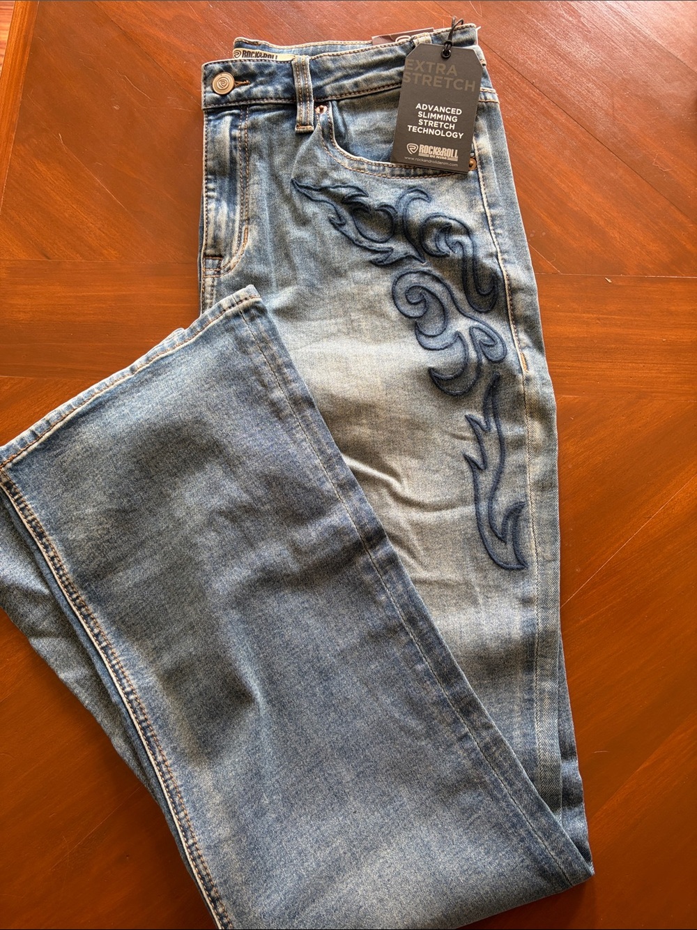 Rock & Roll Denim Western Women’s Blue Embroidered Stretch Jeans NWT